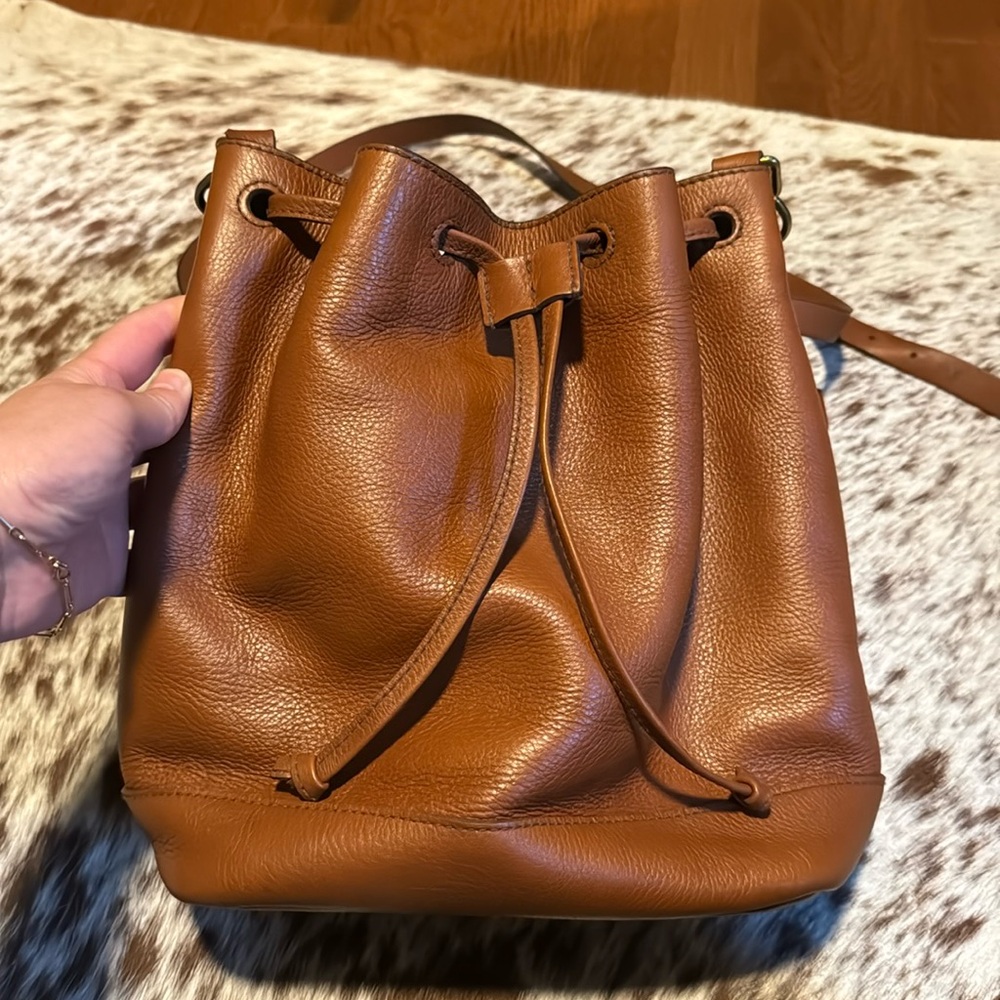 Madewell Lafayette bucket bag